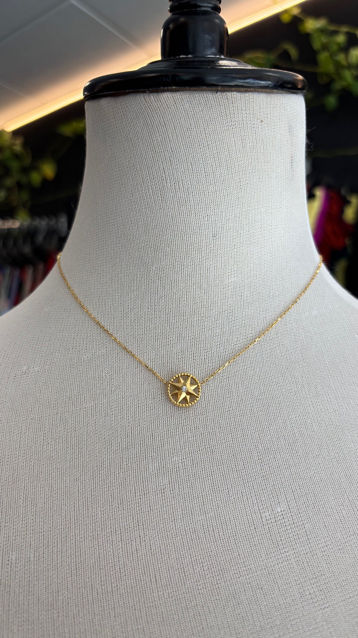 Collar Rosa de los Vientos