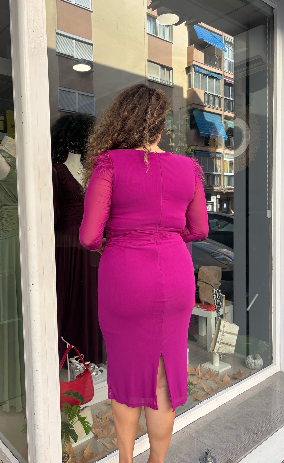 Vestido Corto Plumas