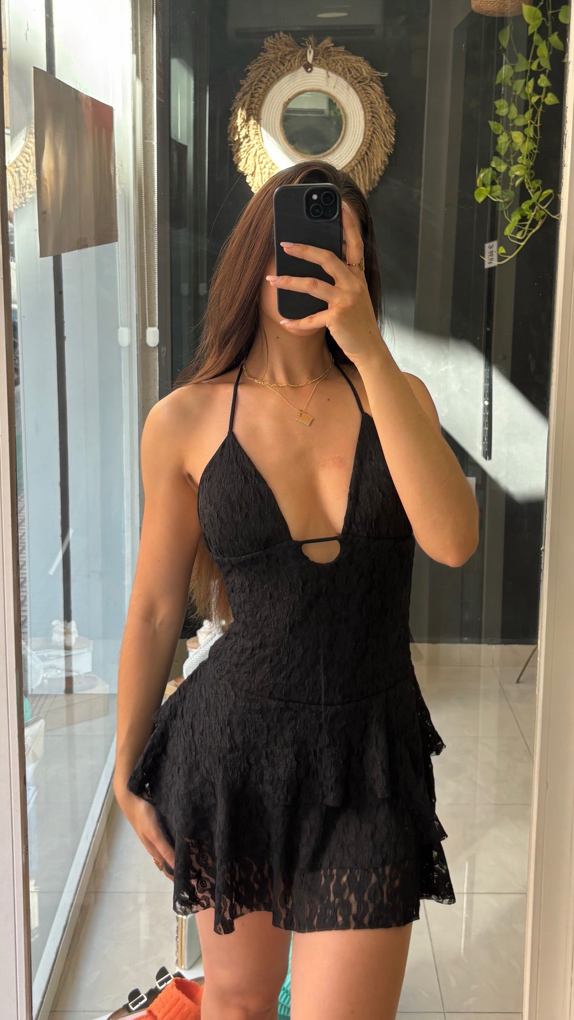 Vestido Corto Encaje