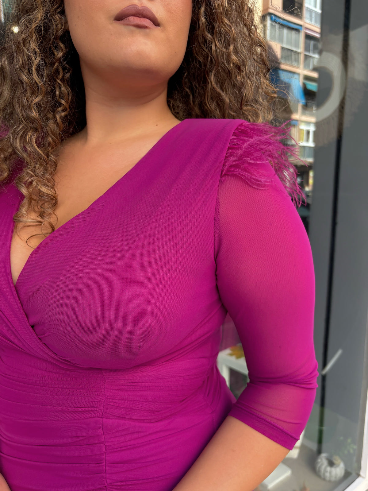 Vestido Corto Plumas