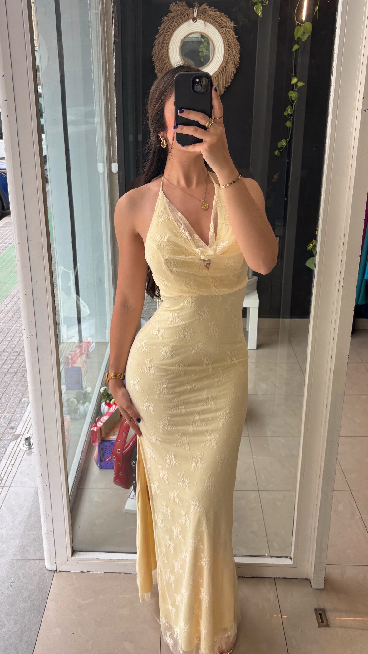 Vestido Cascada Encaje