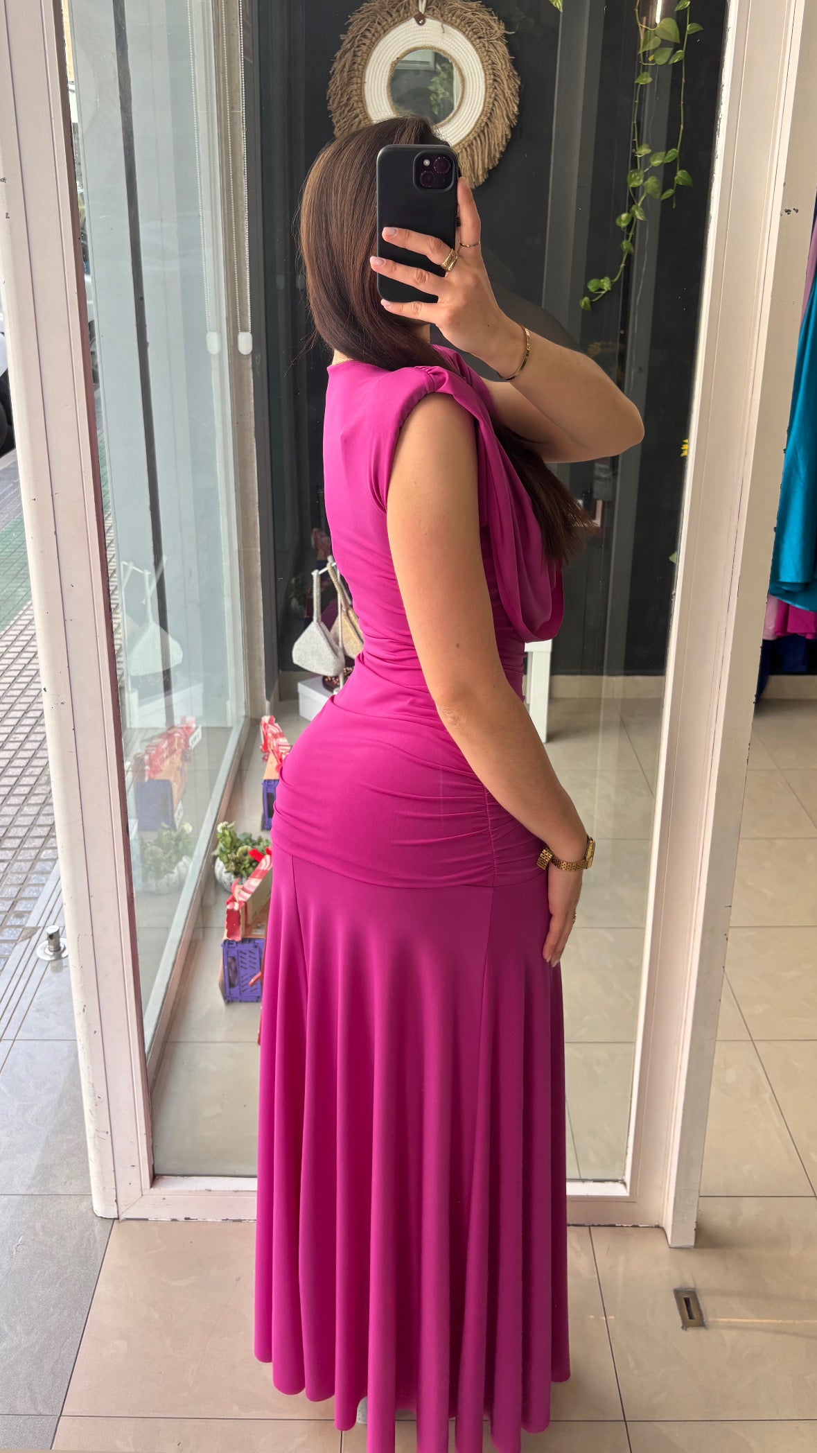 Vestido Hombreras Cascada