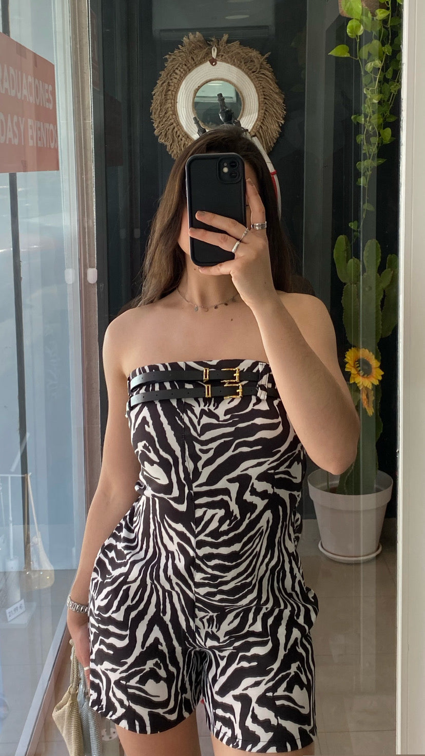 Mono Animal Print