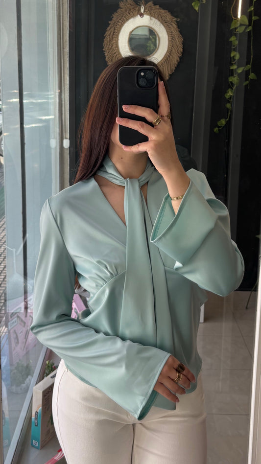 Blusa Satinada